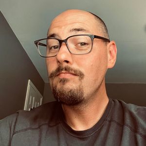 Meet your Posher, Alek